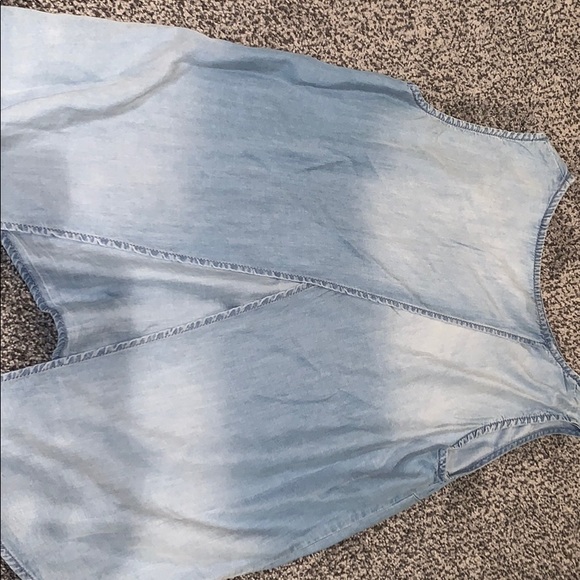 Blue tank top - Picture 2 of 2